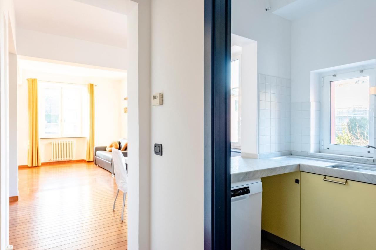 Апартаменти Joivy Modern Flat Next To The Sea Генуя Екстер'єр фото
