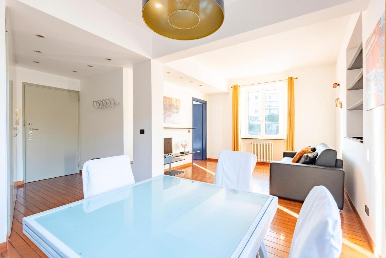 Апартаменти Joivy Modern Flat Next To The Sea Генуя Екстер'єр фото