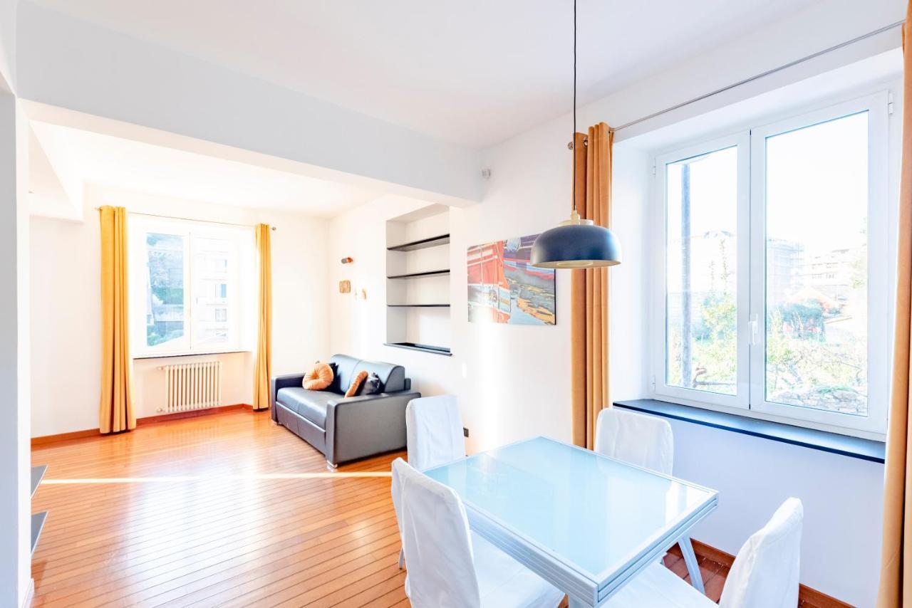 Апартаменти Joivy Modern Flat Next To The Sea Генуя Екстер'єр фото