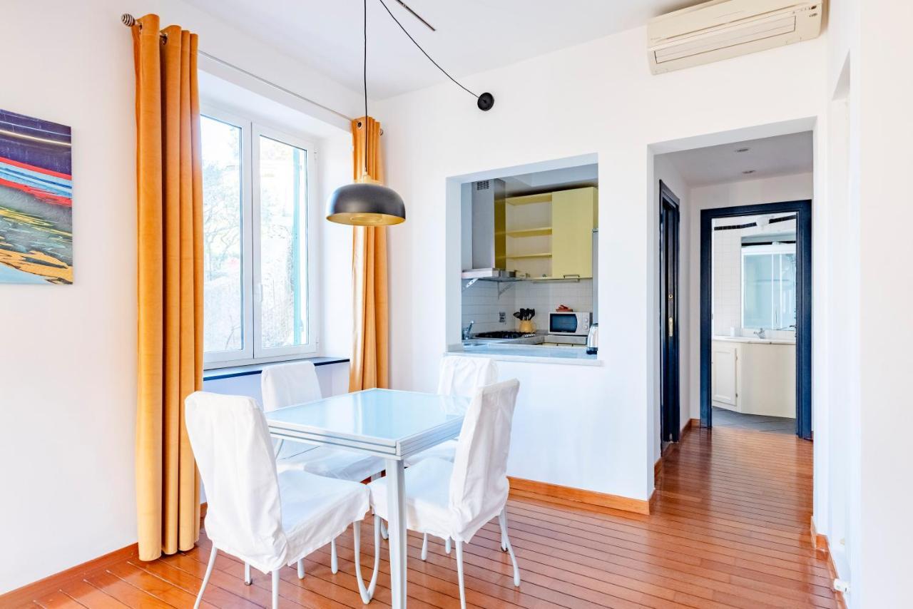 Апартаменти Joivy Modern Flat Next To The Sea Генуя Екстер'єр фото